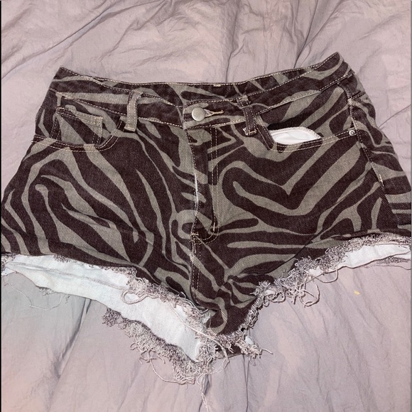 zebra print jean shorts - Picture 1 of 2